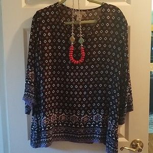 BOHO TOP bell sleeved size L/XL
